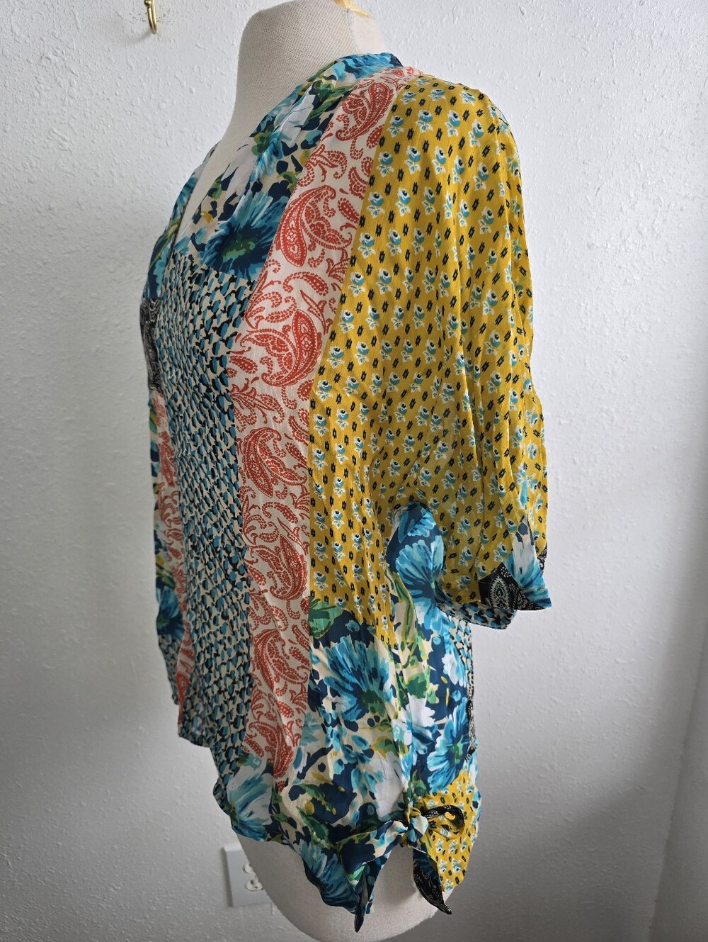 Johnny Was Paisley Ravenne V neck Top Patchwork Print Silky Feel Size Medium - Picture 9 of 12